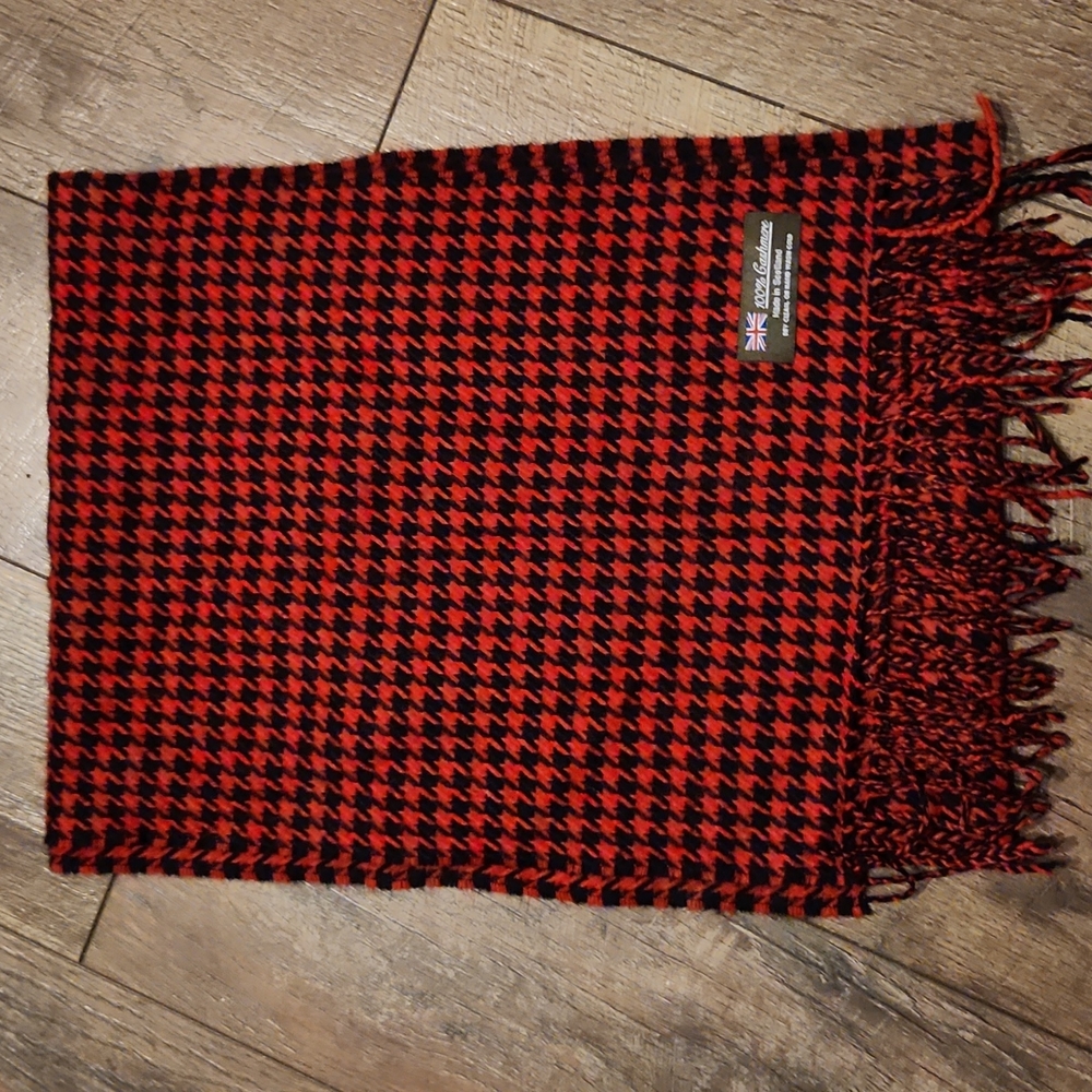 Cashmere scarf